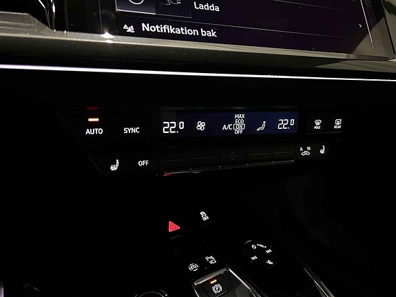 Audi Q4 e-tron 15 of 18