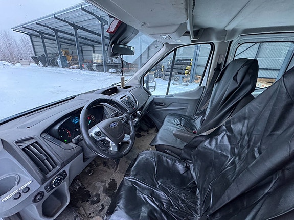 Ford Transit 7 of 10