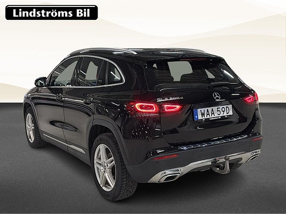 Mercedes-Benz GLA200 d 4 of 5