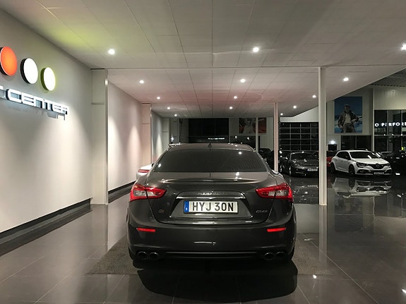 Maserati Ghibli 5 of 5