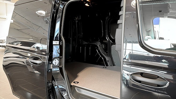 Ford Transit Connect 5 of 5