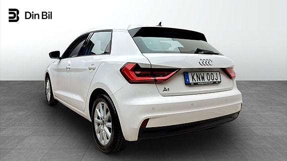 Audi A1 3 of 5