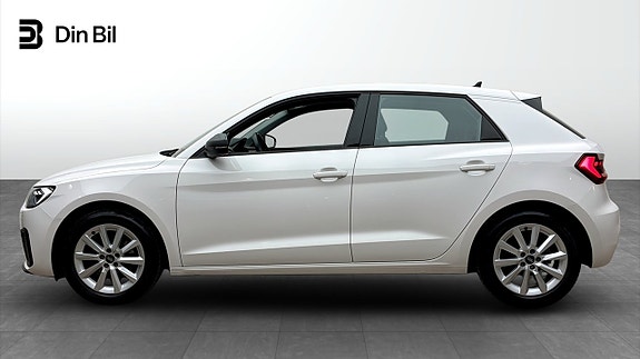 Audi A1 2 of 5