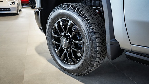 Chevrolet Silverado 2500 12 of 30