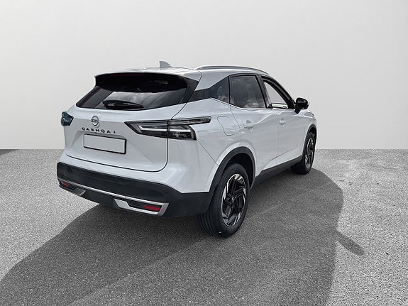 Nissan Qashqai 4 of 18