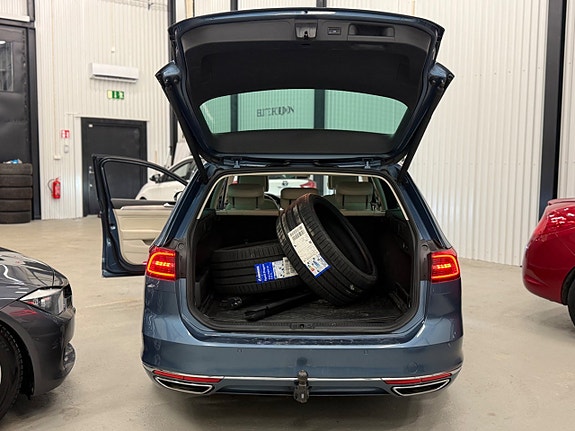 Volkswagen Passat 6 of 24