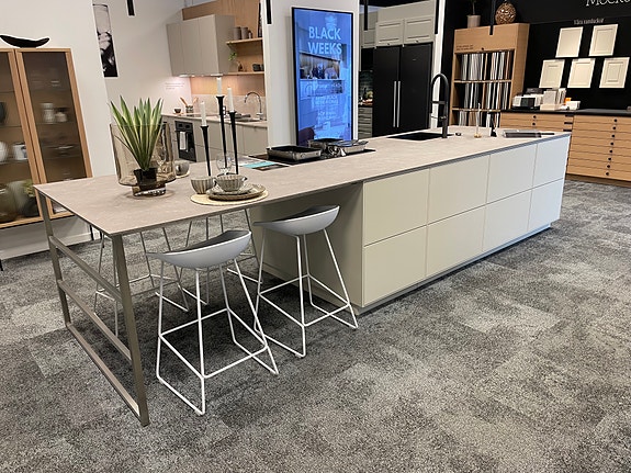 Ballingslöv utställningskök Köksö Bistro Ostronbeige