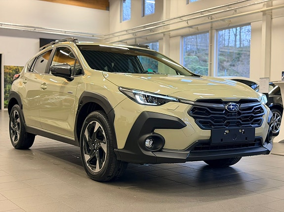 Subaru Crosstrek 2 of 5