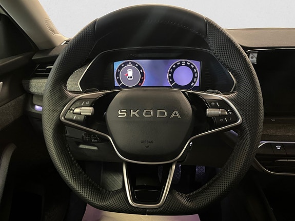 Skoda Octavia 10 of 17