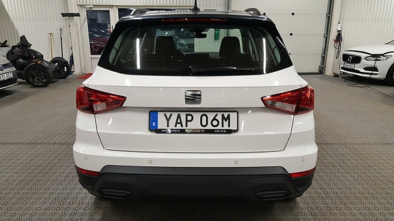 Seat Arona 13 of 21