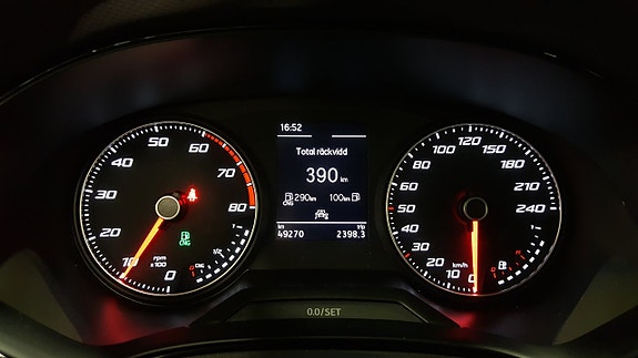 Seat Arona 19 of 21