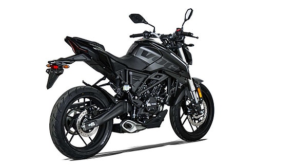 Voge R125 -26 3 of 7