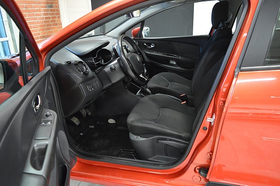 Renault Clio 15 of 22
