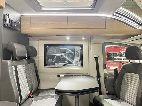 Adria TWIN MAX 680 SLB (MAN+Adaptiv+Pano+Långbädd+Aut 180hk) 11 of 25