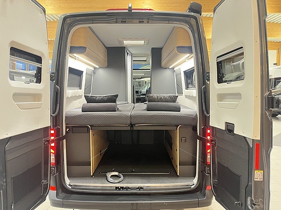 Adria TWIN MAX 680 SLB (MAN+Adaptiv+Pano+Långbädd+Aut 180hk) 8 of 25