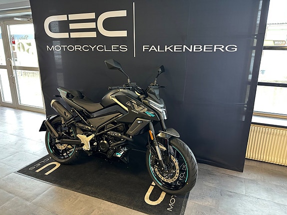 CFMOTO 125 NK 2 of 7