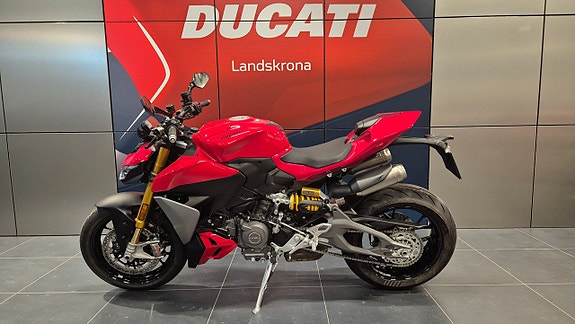 Ducati Streetfighter  V2S 2 of 10