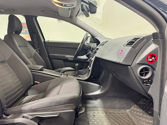 Volvo V50 6 of 18