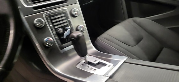 Volvo V60 12 of 14