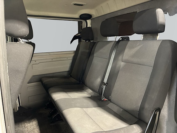 Volkswagen Transporter 12 of 21
