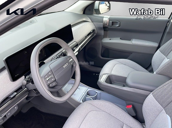 Kia EV3 8 of 15