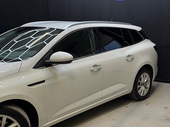 Renault Megane 15 of 21