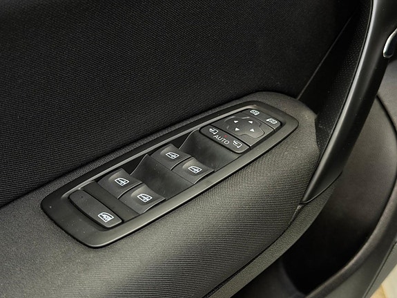 Renault Megane 13 of 21