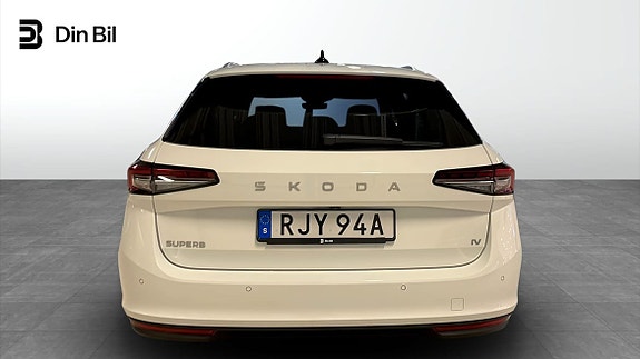 Skoda Superb 5 of 5