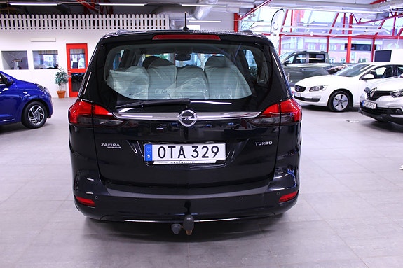 Opel Zafira Tourer 4 of 5