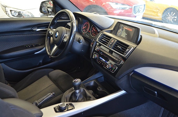 BMW 118d 13 of 16