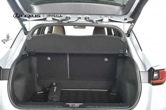Lexus LBX 10 of 20