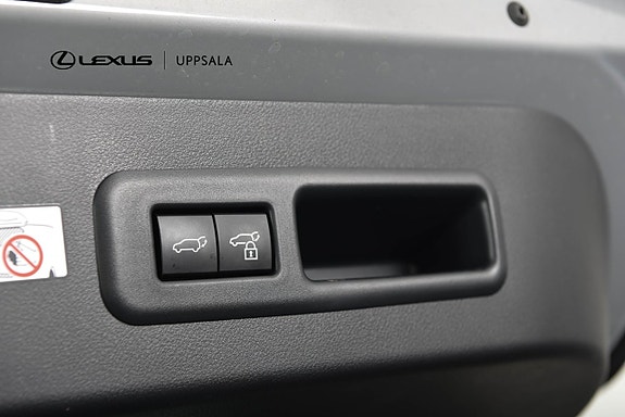 Lexus LBX 11 of 20