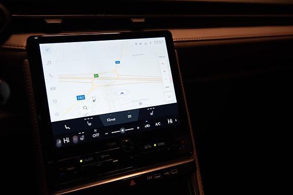 Lexus LBX 15 of 20