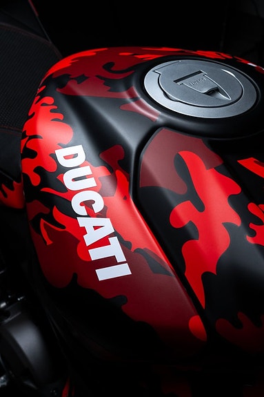 Ducati Panigale V2 Special Edition FB63 3 of 5