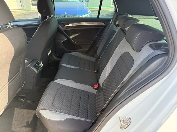 Volkswagen Golf-Serie 5 of 11