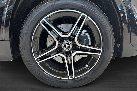 Mercedes-Benz GLA250 e 5 of 17