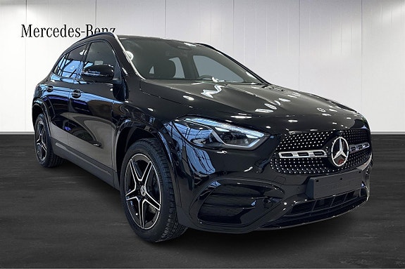 Mercedes-Benz GLA250 e 2 of 17