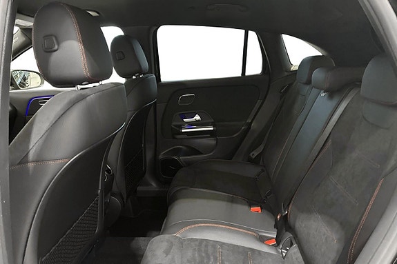 Mercedes-Benz GLA250 e 11 of 17