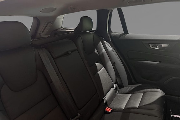 Volvo V60 11 of 18