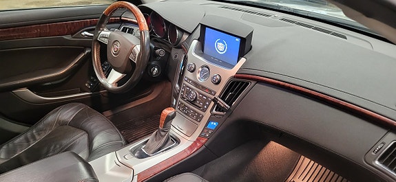 Cadillac CTS 8 of 10