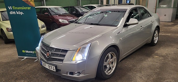Cadillac CTS 2 of 10