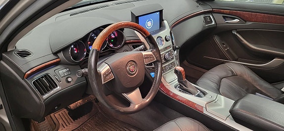 Cadillac CTS 10 of 10