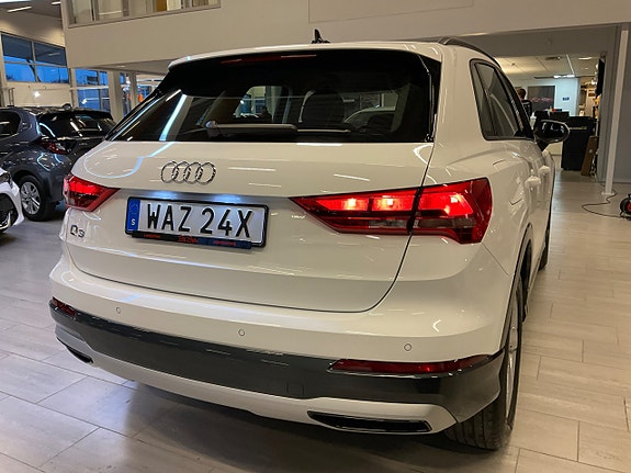 Audi Q3 4 of 5