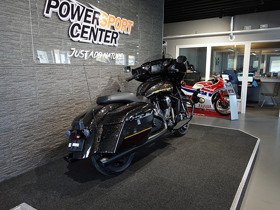 Indian CHIEFTAIN POWERPLUS DARK HORSE *3,45% upp till 250 000:-!* 4 of 5