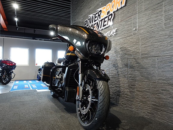 Indian CHIEFTAIN POWERPLUS DARK HORSE *3,45% upp till 250 000:-!* 3 of 5