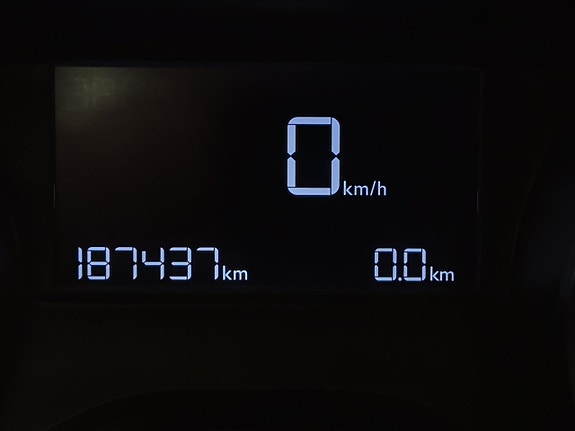 Peugeot 2008 22 of 29