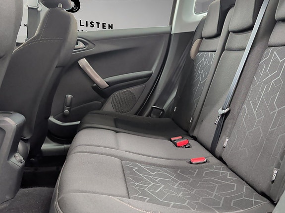 Peugeot 2008 17 of 29