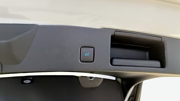 Ford Kuga 11 of 12