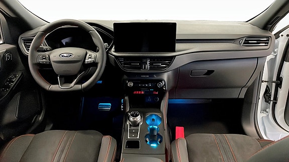 Ford Kuga 4 of 12