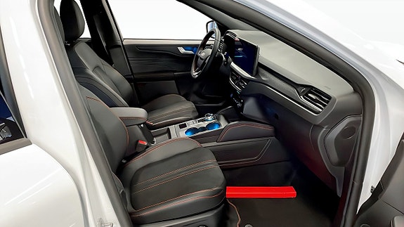 Ford Kuga 3 of 12